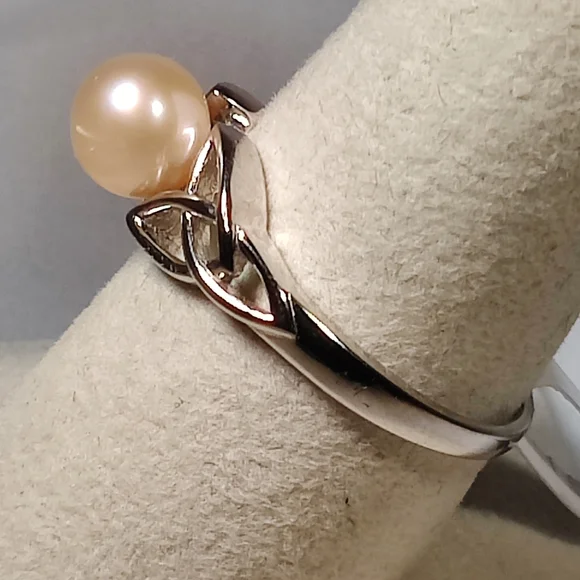 Vantel Pearls Time Everlasting Ring - Picture 6 of 7